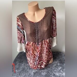 NWOT BKE Boutique Large 3/4 Sleeve Top Blouse